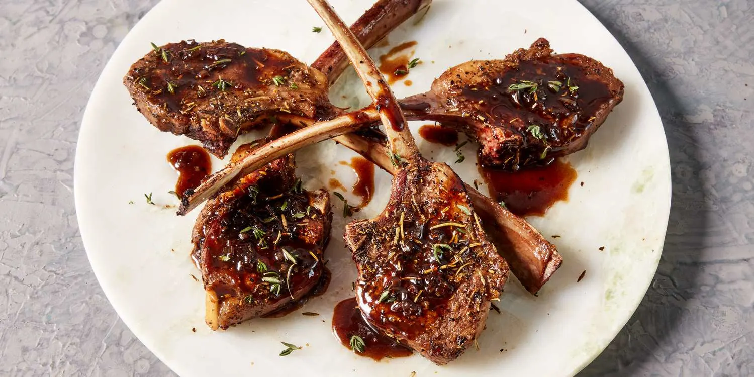 74037-lamb-chops-with-balsamic-reduction-DDMFS-step-2x1-159-3ee57cce040f406e8ba602b0cb41a0f4