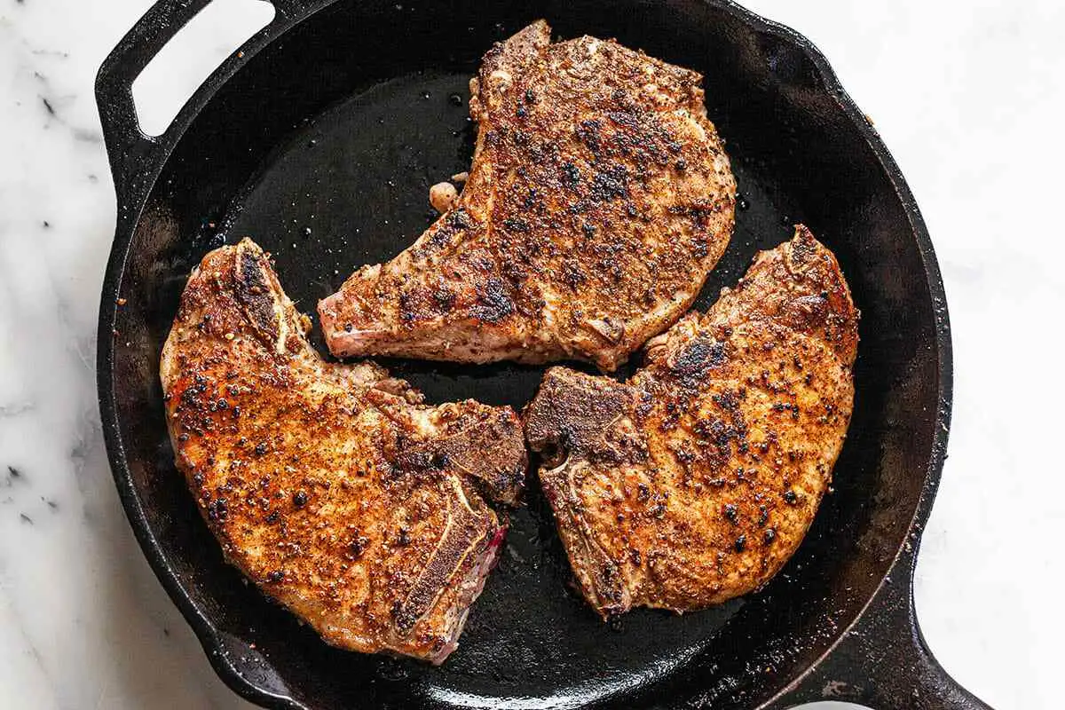 __opt__aboutcom__coeus__resources__content_migration__simply_recipes__uploads__2008__02__Moms-Pork-Chops-METHOD-3-713388323348498c92d24e8857bf1d0c